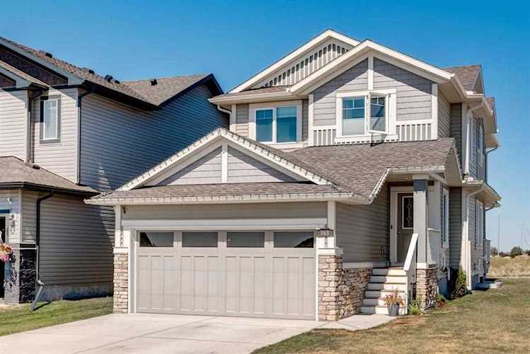 868 Lakewood Circle Strathmore, AB T1P 1A0