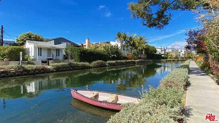 3003 Grand Canal Venice, CA 90291