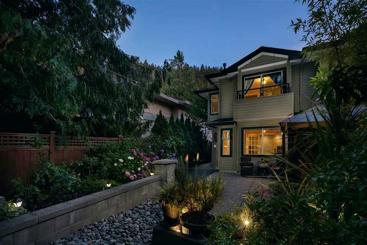 6350 Bruce Street West Vancouver, BC V7W 2G4