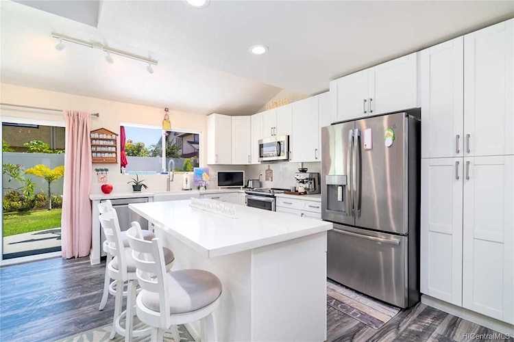 1098 Mokuhano Street Honolulu, HI 96825 | MLS 202016852 Photo 1