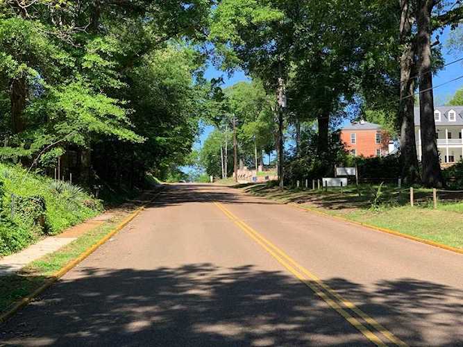 1727 Jackson E Oxford, MS 38655 | MLS 146531 Photo 1