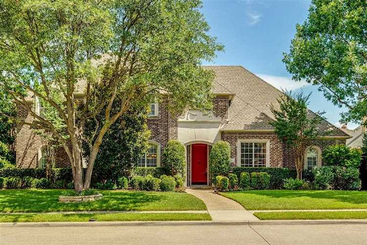 5121 Sky Lake Drive Plano, TX 75093