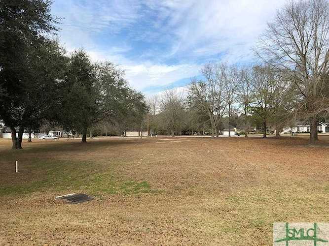 124 Westhampton Dr Ellabell, GA 31308