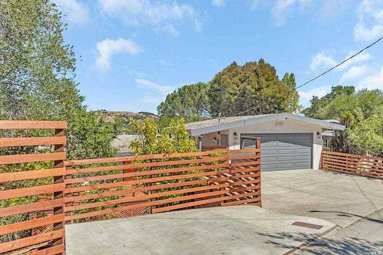 63 Live Oak Avenue Fairfax, CA 94930