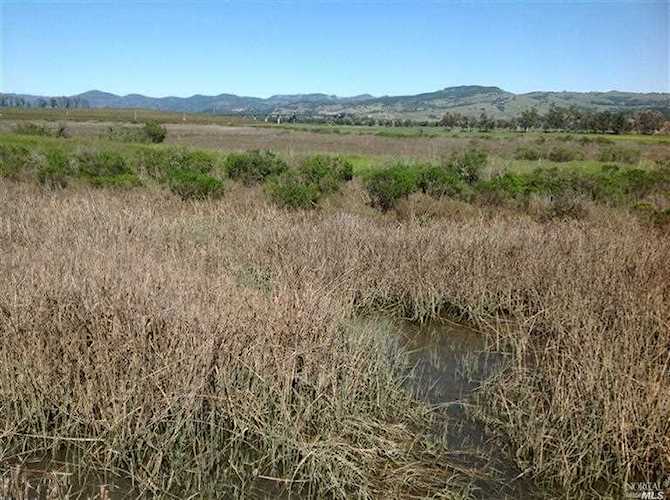 3238 Cuttings Wharf Road Napa, CA 94558