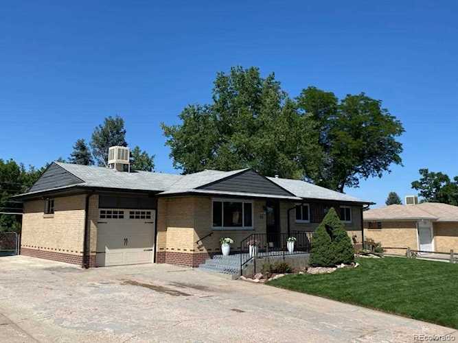 3365 W Chenango Ave Englewood, CO 80110 | MLS ® 3311118 Photo 1