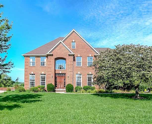 110 Squires Pointe Road Paris, KY 40361