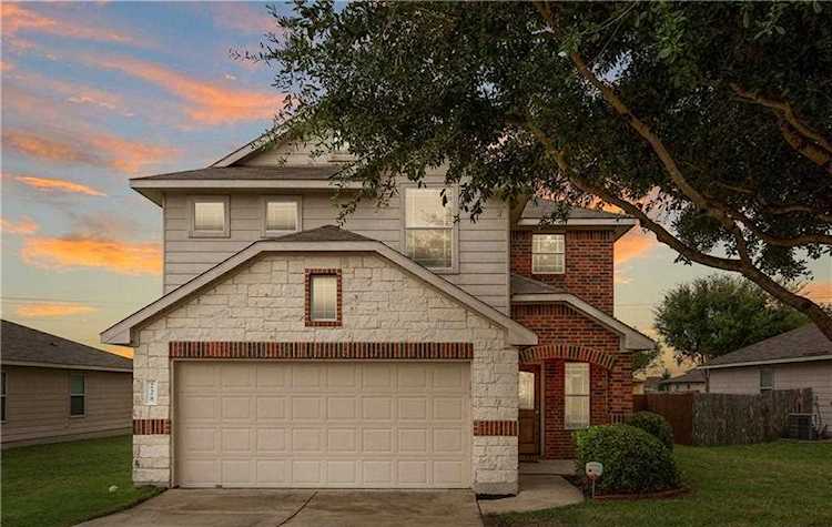 228 N Foxglove DR Hutto, TX 78634