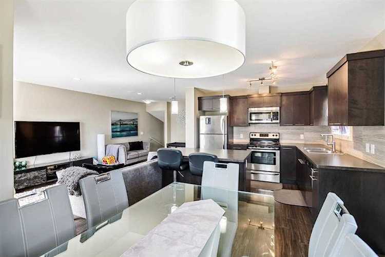 310 Skyview Ranch Grove NE Calgary, AB T3N 0R6