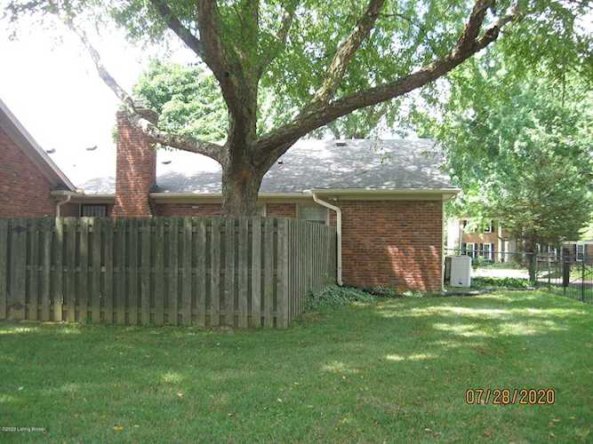 411 Cambridge Station Rd Louisville, KY 40223