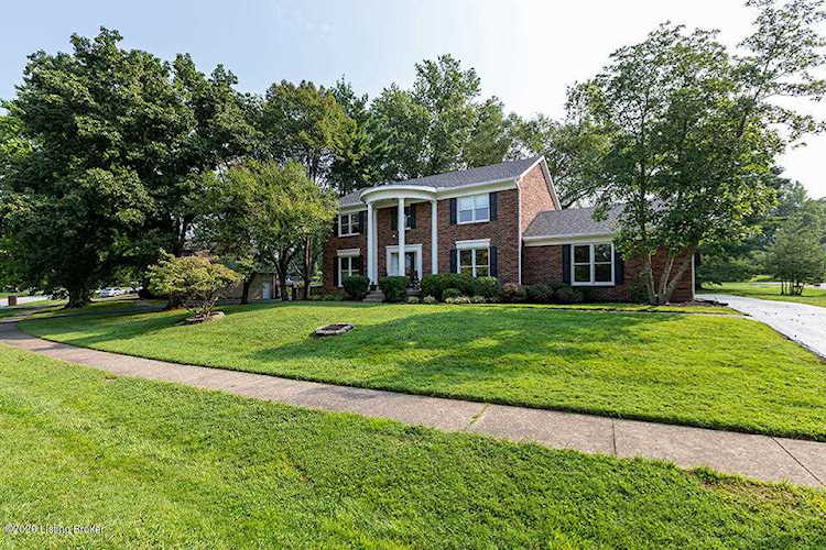 8117 Montero Dr Prospect, KY 40059