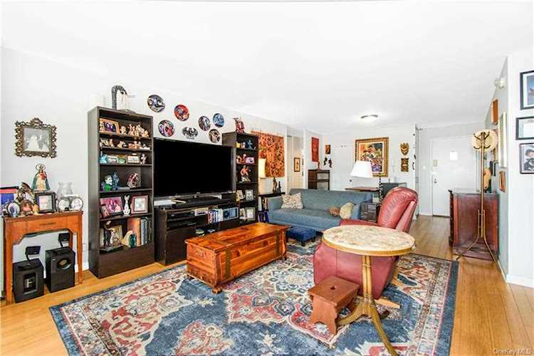 2500 Johnson Avenue #15G Bronx, NY 10463