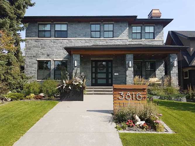 1604 48 Ave SW Calgary, AB T2T 2S8