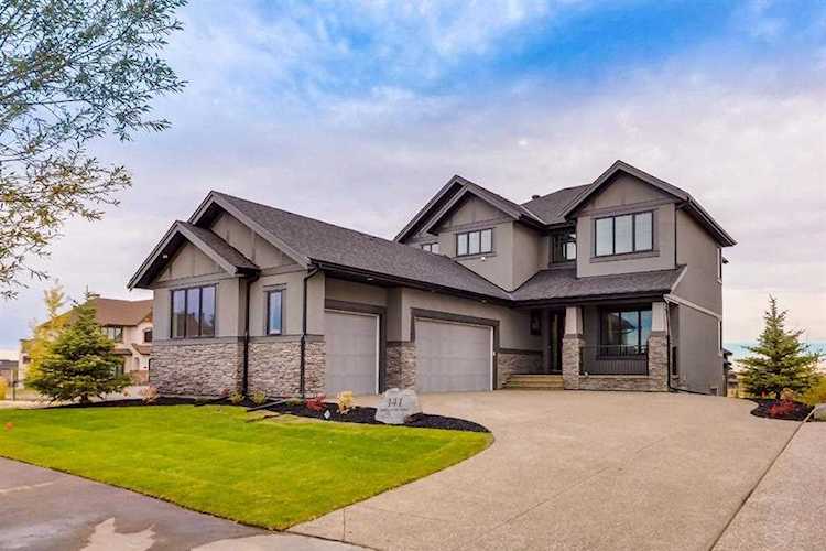 141 Waters Edge Dr Heritage Pointe, AB T1S 4K6