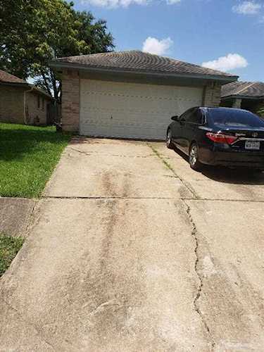 7410 Cortes Dr Houston, TX 77083