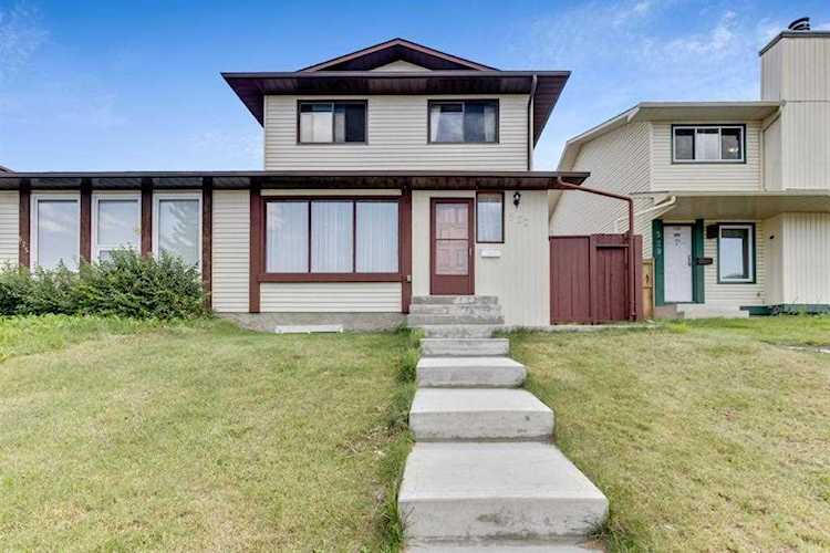 527 Whiteland Dr NE Calgary, AB T1Y 3S5