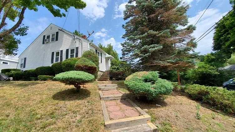 22 Winslow Rd Quincy, MA 02171