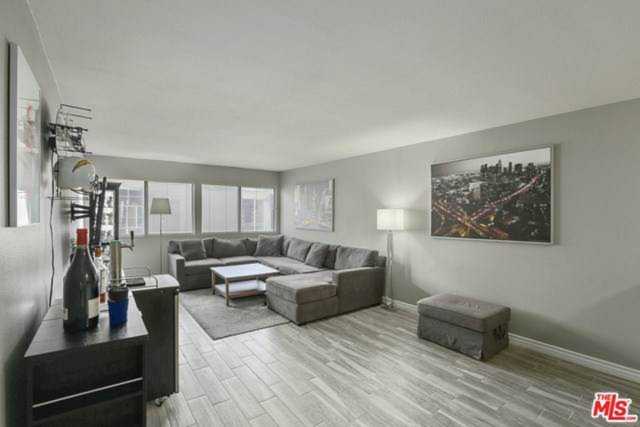 532 N Rossmore Avenue #412 Los Angeles, CA 90004