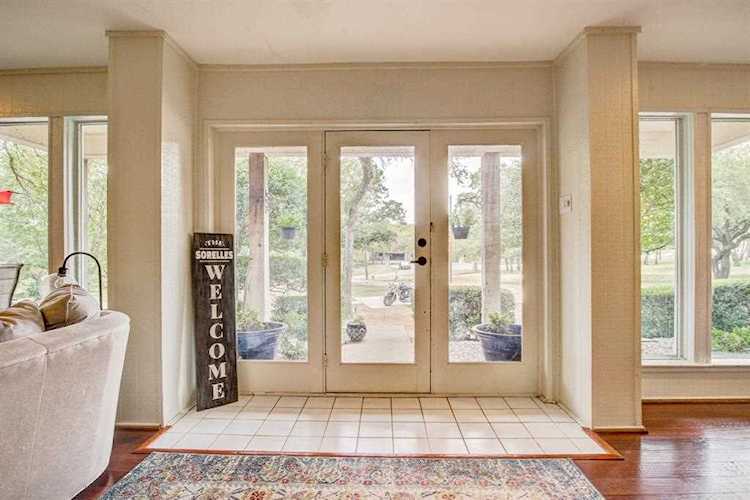 5109 Largo Drive Granbury, TX 76049