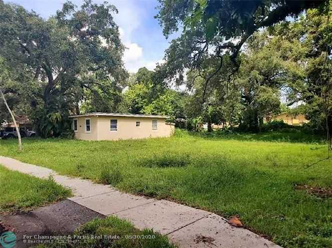 6131 SW 35th St Miramar, FL 33023