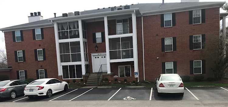 209 Donard Park Ave #209 Louisville, KY 40218 | MLS 1555769 Photo 1