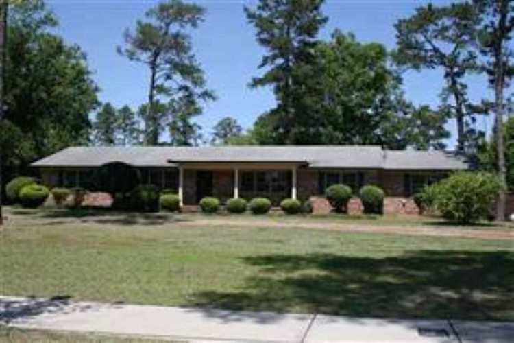 2074 Raymond Diehl Rd Tallahassee, FL 32308
