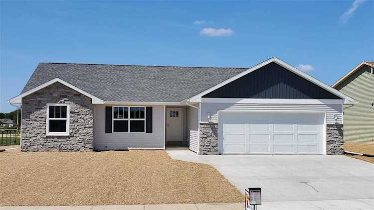 5063 Fairmont Dr Janesville, WI 53563