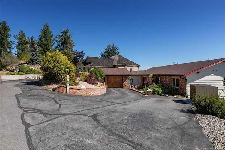 1768 Keloka Drive West Kelowna, BC V1Z2X1