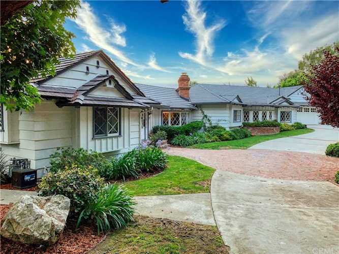 77 Eastfield Drive Rolling Hills, CA 90274