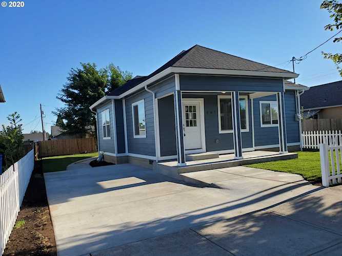 107 SE 1st St Battle Ground, WA 98604