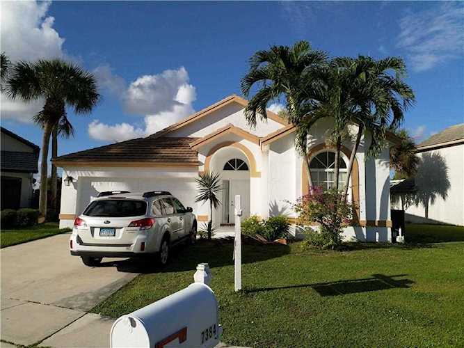 7384 Ashley Shores Cir Lake Worth, FL 33467