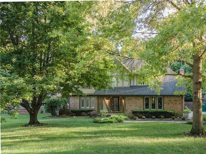 ClaireAnne Aikman - Homes for Sale, Homes to Buy, Realtor Photo 1