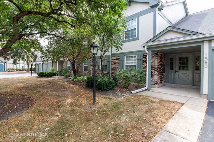 1580 Burr Oak Ct #C Wheaton, IL 60189 | MLS 10840320 Photo 1