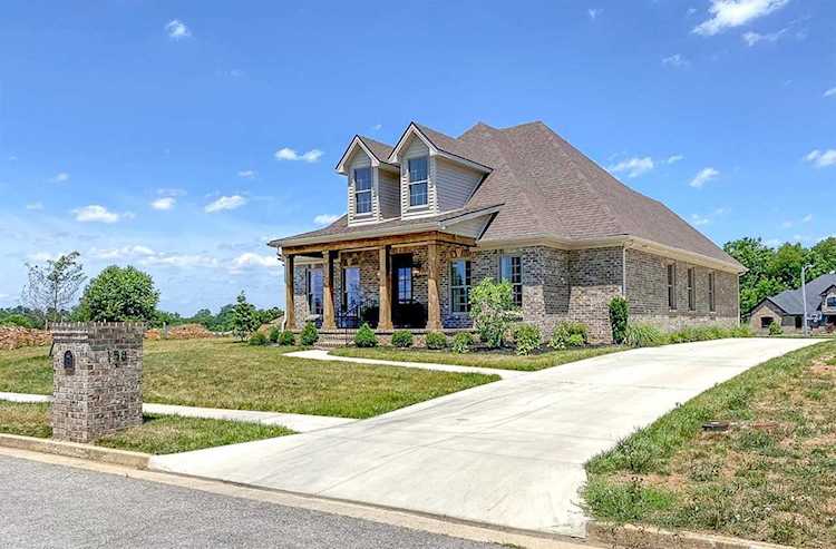 158 Cross Creek Drive Paris, KY 40361