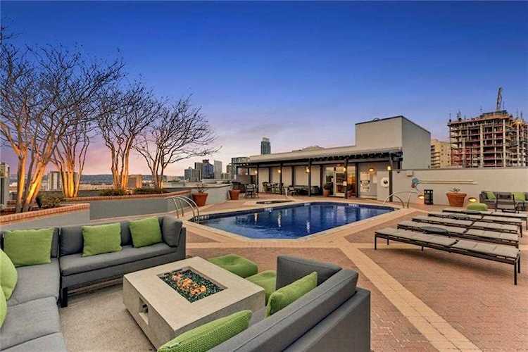 54 Rainey St #519 Austin, TX 78701