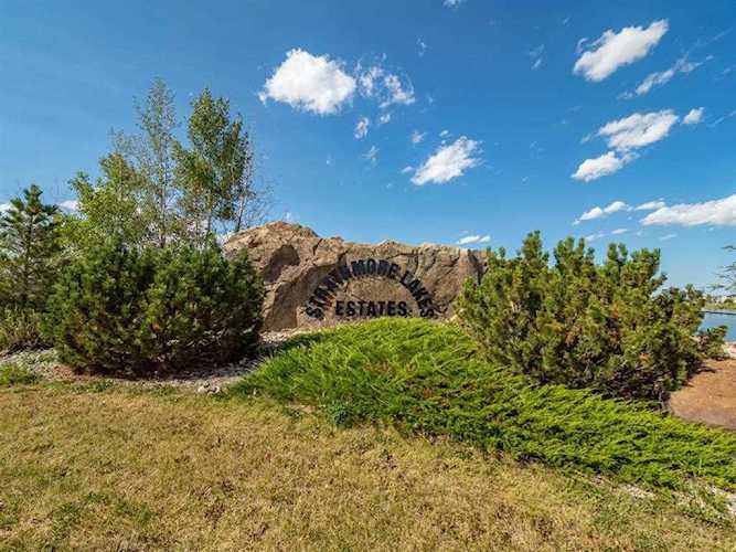 14 Lakes Estates Circle Strathmore, AB T1P 0B7