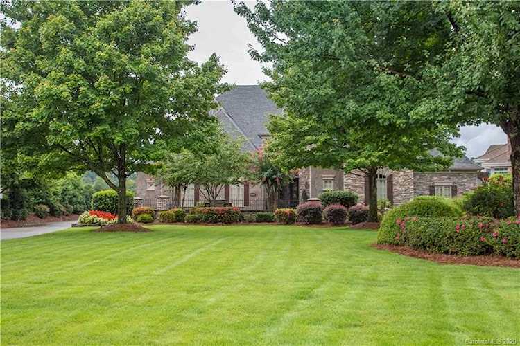19025 Peninsula Club Dr Cornelius, NC 28031
