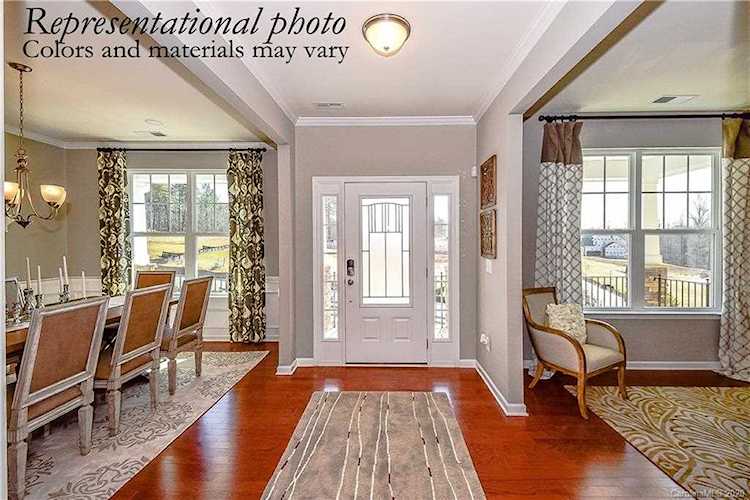 932 Claires Creek Ln Davidson, NC 28036