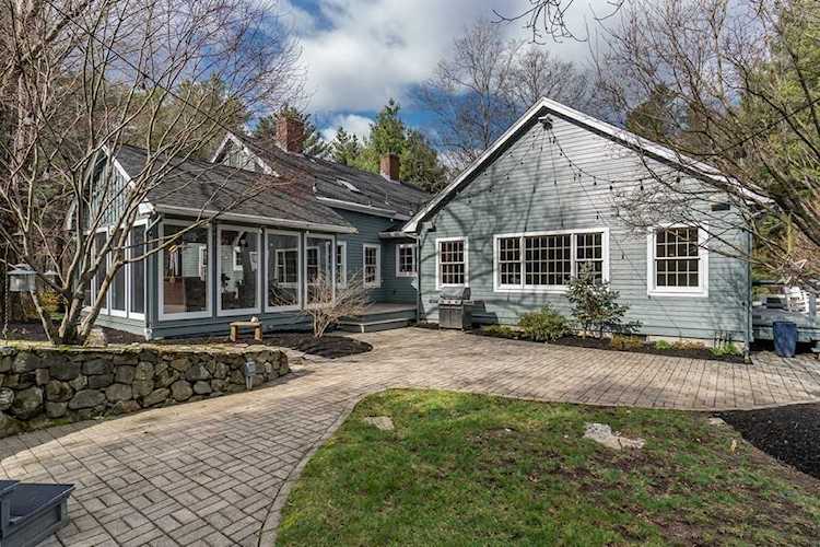 163 Liberty Street Middleton, MA 01949