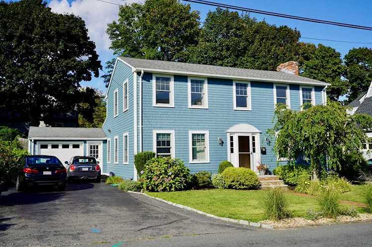 88 Seaview Ave Marblehead, MA 01945