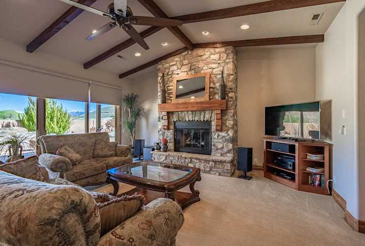 555 E Estrella Rdg Virgin, UT 84779