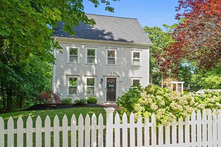 493 Beechwood St Cohasset, MA 02025