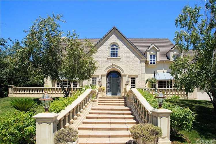 4608 Westchester Drive Woodland Hills, CA 91364