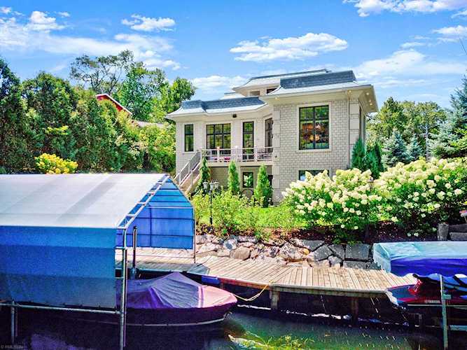 16901 Grays Bay Boulevard Minnetonka, MN 55391