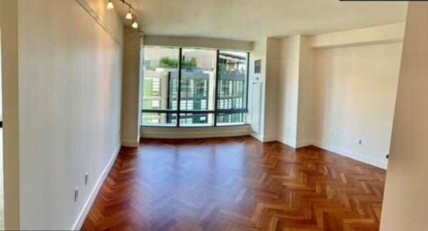 1 Avery Street #17E Boston, MA 02111