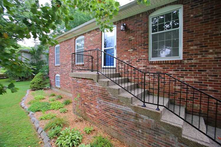 12114 Oakdale Way Goshen, KY 40026 | MLS 1565178 Photo 1