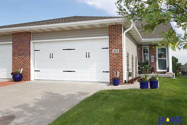 8618 Ridge Hollow Dr Lincoln, NE 685266086 | MLS 22019807 Photo 1