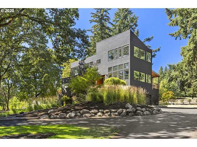 29355 SW Petes Mountain Rd West Linn, OR 97068