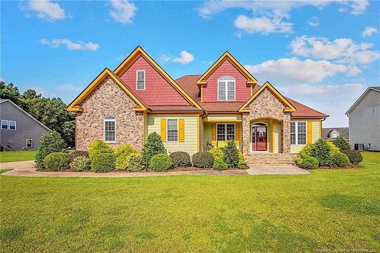 138 Race Ct Godwin, NC 28344