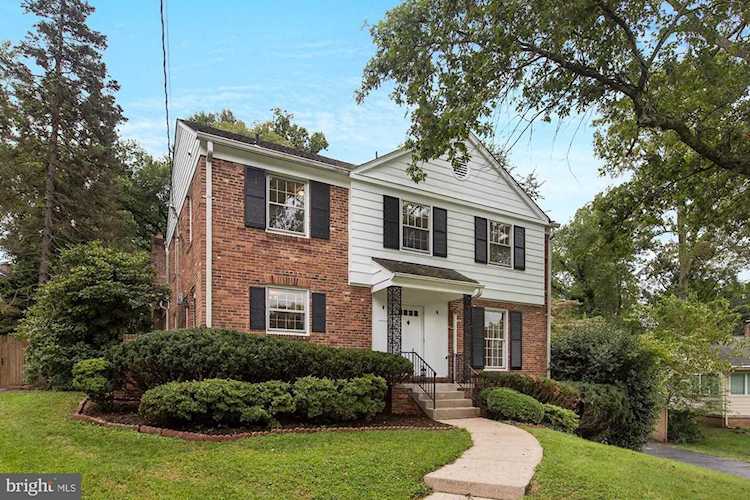 1723 Oak Ln Mclean, VA 22101